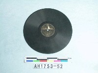 藏品(「昭和盆踊り」唱片)的圖片